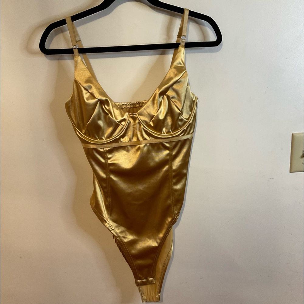 NEW Velius Women's Sexy Deep V Neck Shiny Bodysuit Tank Tops Underwire XL Gold